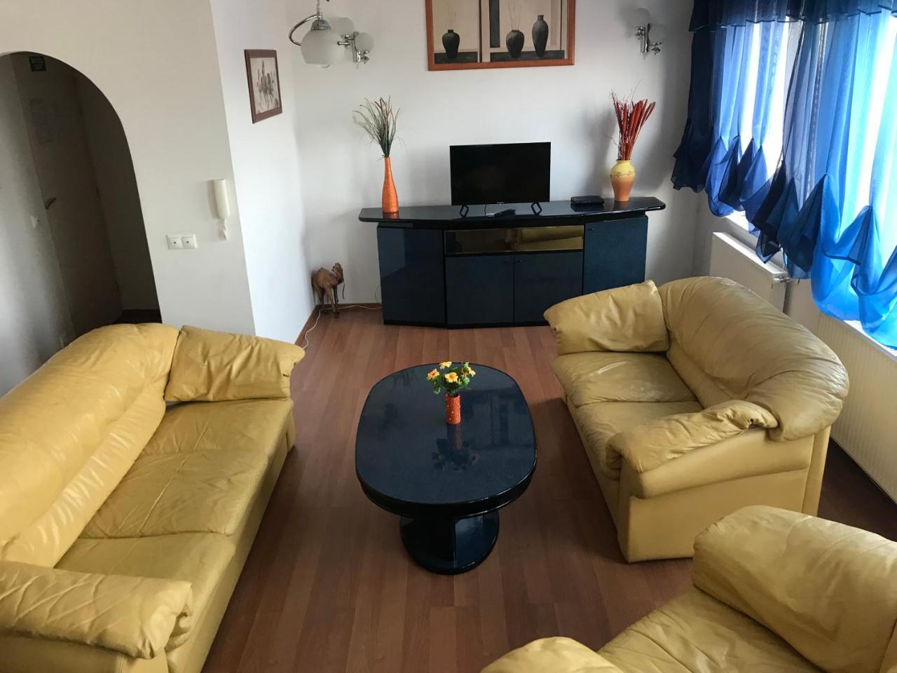 Lotusz Apartments In Nyíregyháza Extérieur photo