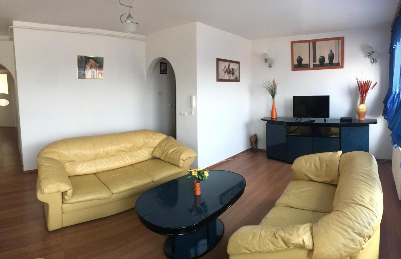 Lotusz Apartments In Nyíregyháza Extérieur photo