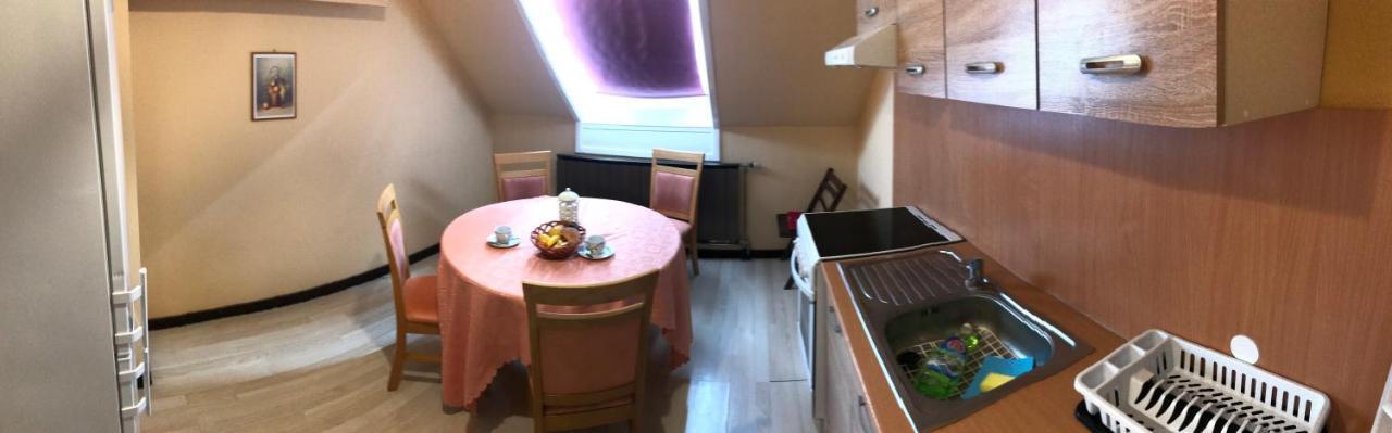 Lotusz Apartments In Nyíregyháza Extérieur photo