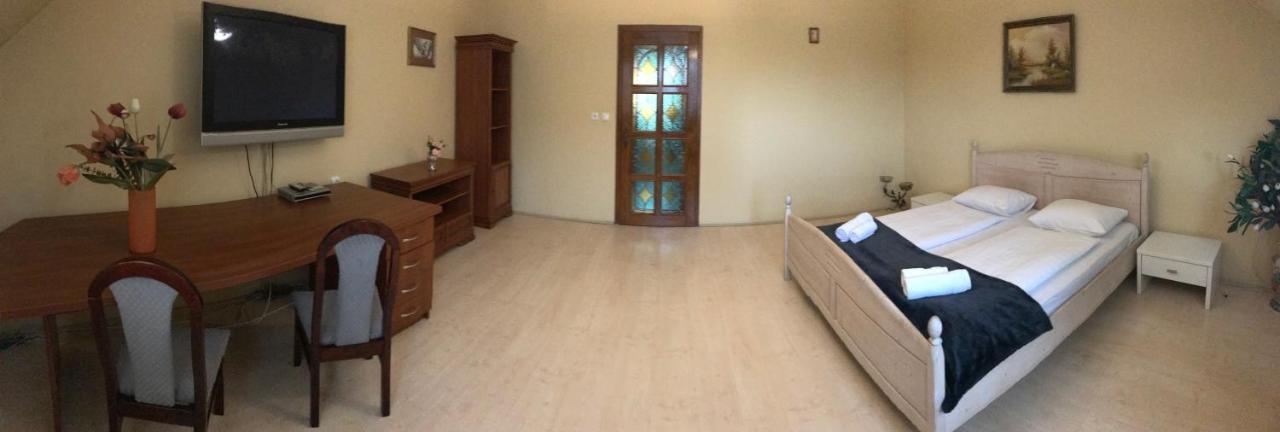 Lotusz Apartments In Nyíregyháza Extérieur photo